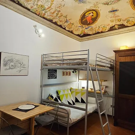 Апартаменты Monolocale In Palazzo D'epoca *