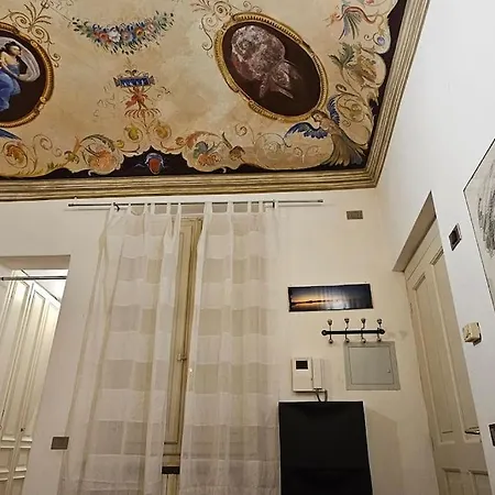 Monolocale In Palazzo D'epoca Перуджа