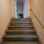 Monolocale In Palazzo D'epoca Lägenhet