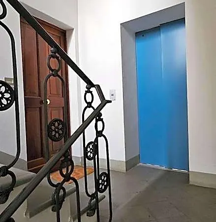 Monolocale In Palazzo D'epoca *