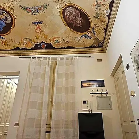 Appartement Monolocale In Palazzo D'epoca