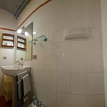 Monolocale In Palazzo D'epoca Appartement