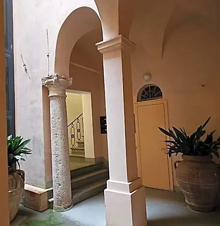 Appartement Monolocale In Palazzo D'epoca