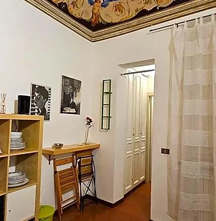 Monolocale In Palazzo D'epoca Perugia