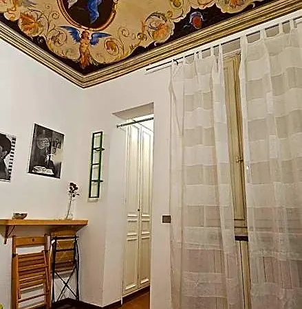 Monolocale In Palazzo D'epoca Appartement